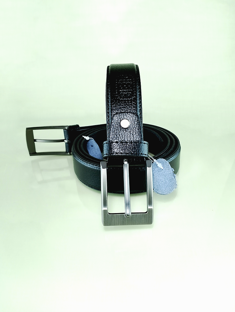 Classic Black Genuine Cowhide Leather Belt – Premium Men's Accessory